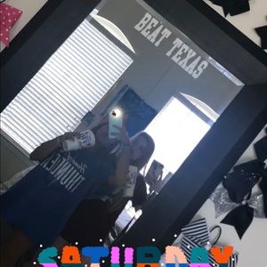 Meet your Posher, Abby